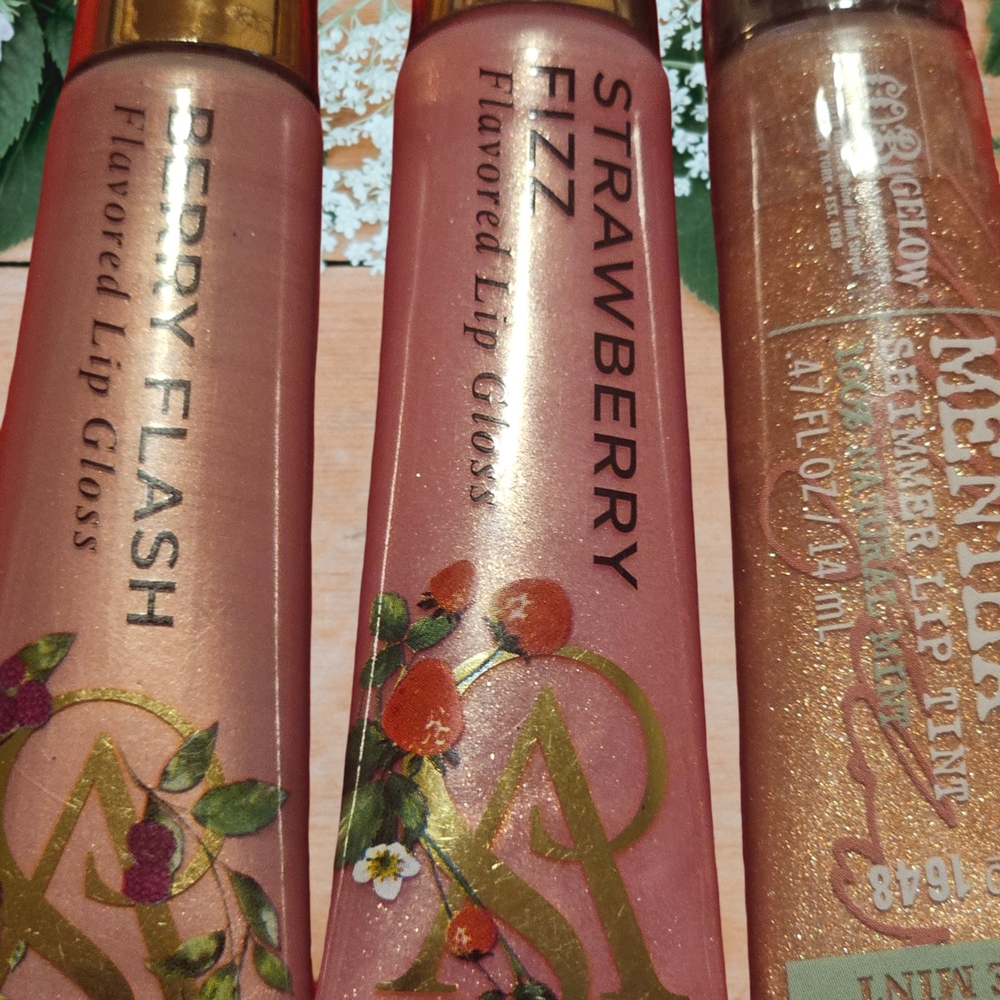 5Victoria's Secret Berry Flash & Strawberry Fizz Lip Gloss Set
